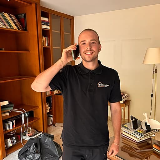 Kilian Lakin am Telefon – Angebot anfragen